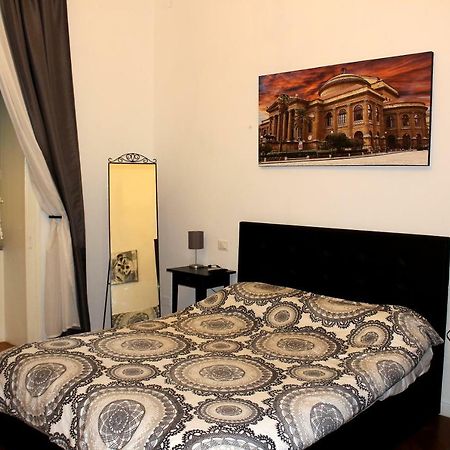 Ferienwohnung La Dimora Dell'Artista Palermo Exterior foto