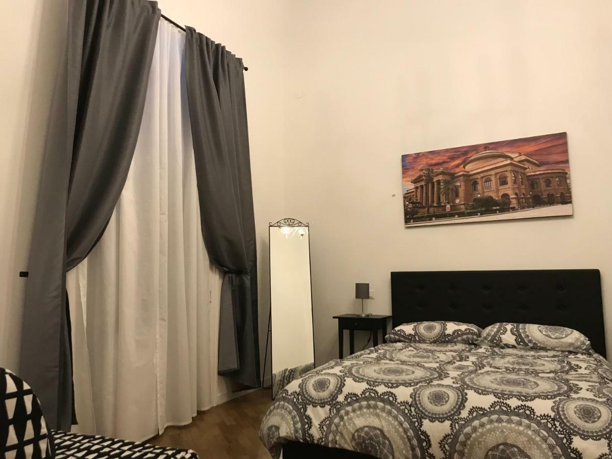Ferienwohnung La Dimora Dell'Artista Palermo Exterior foto